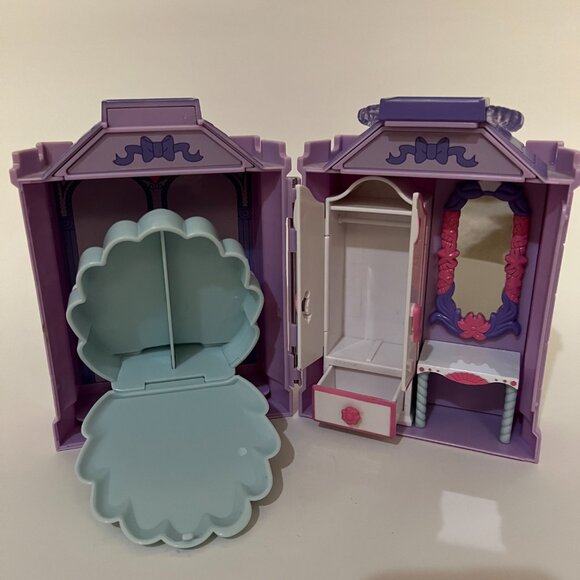 The Little Mermaid Ariel's Castle Disney Mini Princess Playset - Picture 6 of 12